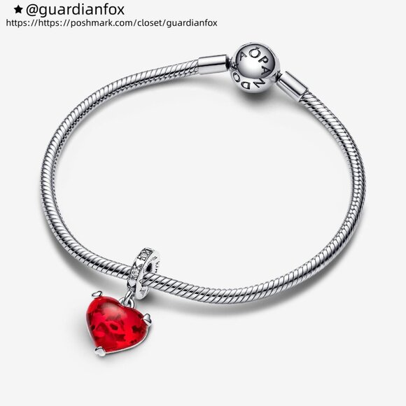 Pandora Disney Mickey & Minnie Mouse Kiss Red Murano Glass Dangle Charm - Picture 3 of 5